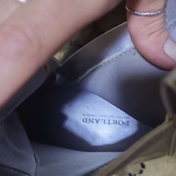 Silver nwot combat style boots - Picture 5 of 5